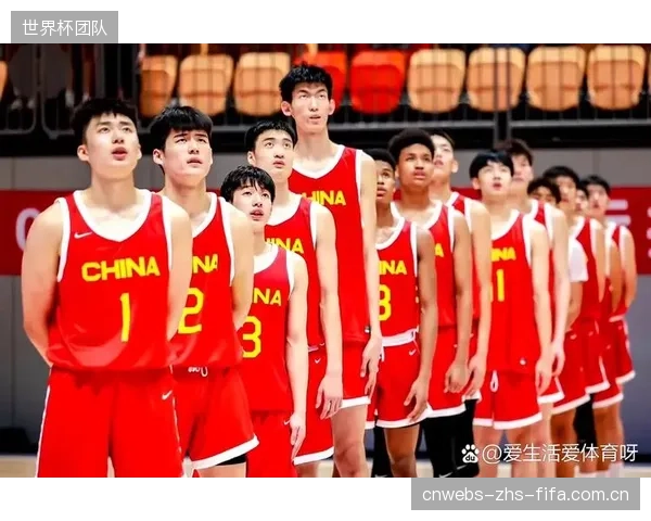 状元杨曦皓凭借防守端贡献坐稳福建主力，其护框能力有效提升球队内线防守硬度。